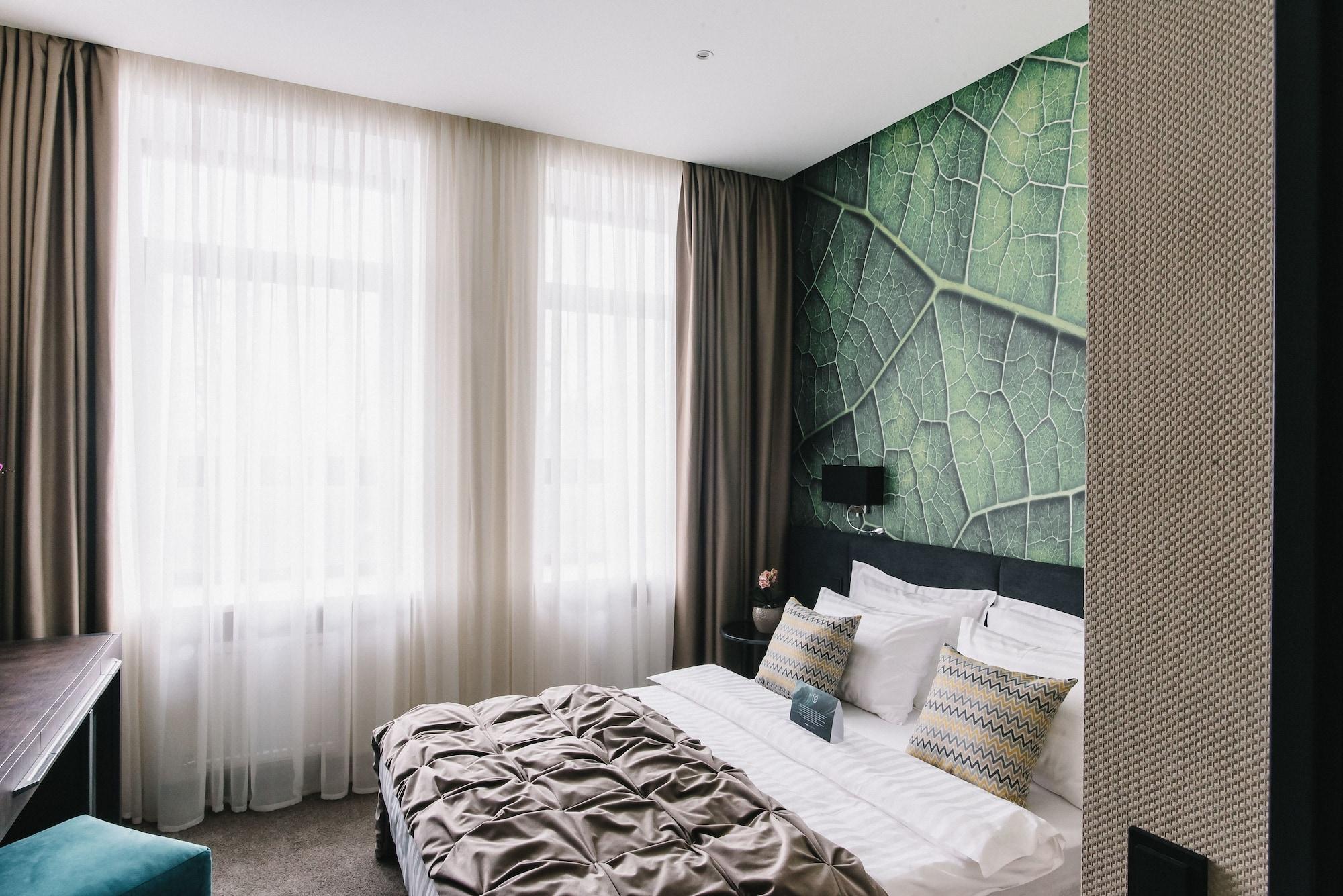 Noble Boutique Hotel Lutsʼk Esterno foto