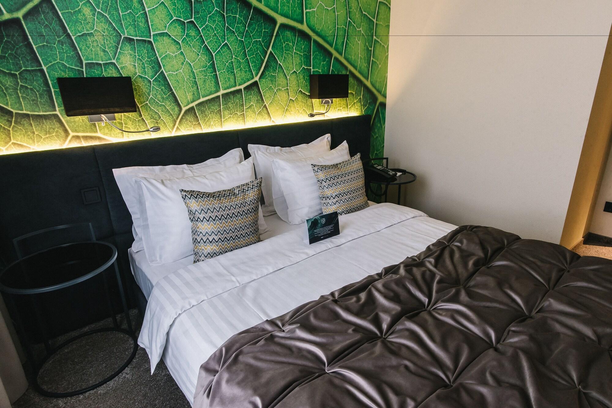 Noble Boutique Hotel Lutsʼk Esterno foto